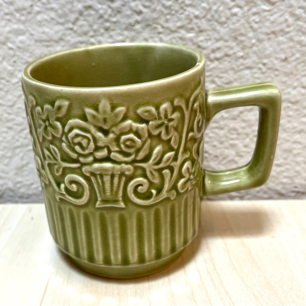 Vintage Japanese Olive Green Ceramic Mug with Embossed design, Geometric Handle